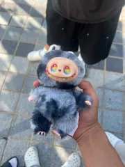 Labubu ID エナジー ラブブ 黒　グレー　シークレット 2025年最新】LABUBU secretの人気アイテム - メルカリ