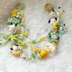 可愛い　犬　ビーズストラップ バッグチャーム