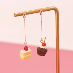 ケーキセットのピアス