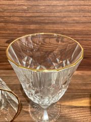 【新品２個セット】ゴールドライングラス　ステムグラス　ワイングラス　専用箱付き　かわいい　オシャレ　グラス　ガラス　ペア　２個セット　食器セット　ペアグラス　ゴールド　お祝い　ディナー　ワイン　お酒　ドリンク　ギフト　プレゼントコップ　カップ　グラス