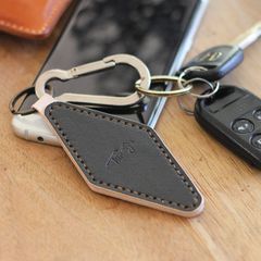 マグネットキーホルダー グレー T-52 モーテルキーホルダー 牛革 レザー 本革 強力磁石 菱形 整理整頓