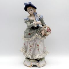 美品】コールポート ネル・グウィン フィギュリン - メルカリ
