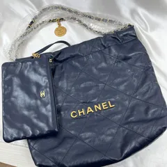 6月7日購入新品‼️CHANEL22 スモール‼️ Chanel 22 small handbag, Shiny calfskin & gold-tone metal