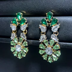 [70mm〜] ラスト1点限り ボタニカルガーデン 大振り エスニック ピアス（グリーン系）エスニック ダンス 舞台 衣装 パーティ 映画 L21-162