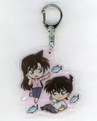 【中古】キーホルダー 【シークレット1】 工藤新一＆毛利蘭 「リアル脱出ゲーム×名探偵コナン 黒鉄の海中研究所からの脱出 アクリルキーホルダー」