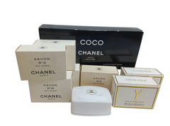 まとめ売り　CHANEL 香水＆石鹸ギフトセット　CHANEL SAVON N゜５(2個)＆N゜19(4個)　イヴサンローランソープ”Y”(2個)セット