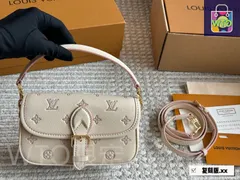 【今日特価】LV ルイ・ヴィトン ストロベリーケーキバゲットナノ 可愛らしいデザインで、斜めがけや脇に下げて使える-WTO輸入2