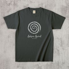 グラフィックTシャツ　Sakura Spiral Mono / White