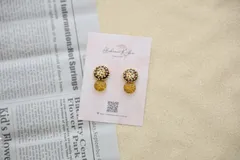 ハンドメイド【光り輝くヒョウ】ピアス