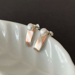 SIRISIRI シリシリ RADEN Hindwing 白蝶貝 ピアス - メルカリ