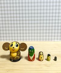 チェブラーシカ　マトリョーシカ　ロシア　置物