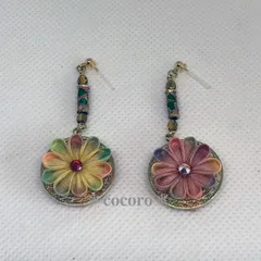 伝統工芸つまみ細工【リバーシブルのピアス(黄&オレンジ・ケース付き)】SP-3