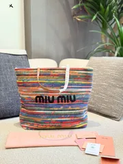 【今日特価】MiuMiu ジャガードビッグバッグ！迪麗熱巴さん愛用モデル！送料無料！在庫限定セール価格！