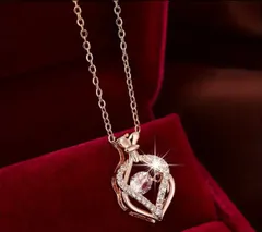 【新品】ジルコニア ハート型ネックレス