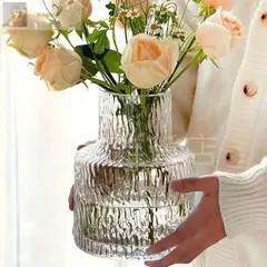 工房　作家物　手作りガラス　吹きガラス　フラワーベース　花瓶 鳥取県在住の吹きガラス作家 @goocoglass 大家具子さんの