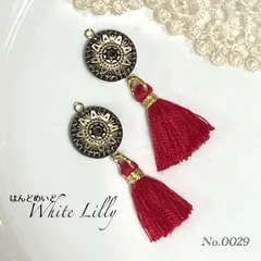 No.0029　タッセル付きピアス