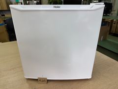 M205 Haier・ハイアール　電気冷蔵庫　40L　型式：JR-K40AR　年式：2023年