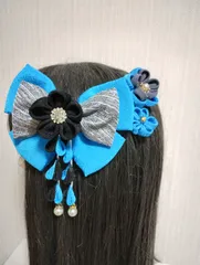 髪飾り　髪飾り青　リボン青　成人式髪飾り　卒園式髪飾り　七五三髪飾り　つまみ細工髪飾り