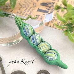 SALE 受注制作　えんどう豆の根付け ストラップ　(プレートなし)
