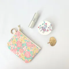 ヴィンテージ生地を使ったカラビナ付きミニポーチ『レトロなお花畑』　ピンク　イエロー　グリーン