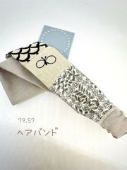 59.11.chouchoとbonheurの角丸ファスナーポーチ 12 ミナペルホネン