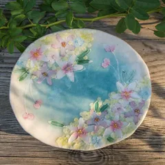 【新品未使用】工房「ゆずりは」　花かざり　パスタ皿】瀬戸焼 24mプレゼント 新品未使用】工房「ゆずりは」 花かざり パスタ皿】瀬戸焼 24m