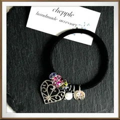 No.1277 ハンドメイドヘアゴム　じゃらじゃらヘアゴム　可愛いヘアゴム