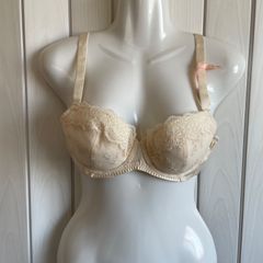 S-05 ≪レディース≫　アモスタイル　バイ　トリンプ　下着　ブラジャー　ベージュ系　C80　花　レース
