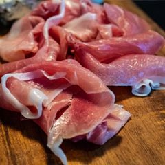 スペイン産 ハモンセラーノ スライス 100g 14ヶ月熟成 生ハム 豚肉 (100g)