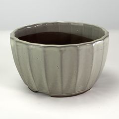 瀬戸焼 菊型4号 クリーム 幅12.5cm×高さ7cm 