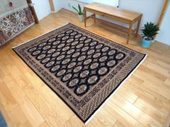 パキスタン絨毯 ハイクオリティ　ボハラデザイン　192x140cm　厚み0.8cm　ブラックボハラ