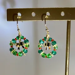 クリスマス　リース型　ピアス