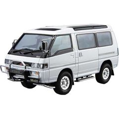 アオシマ プラモデル 1/24 ザ・モデルカー No.27 ミツビシ P35W デリカスターワゴン '91