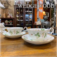 WEDGWOOD ウェッジウッド ワイルドストロベリー カップ＆ソーサー 2客セット ピオニー WILD STRAWBERRY  ティーカップ ホワイト イチゴ 植物 金彩 廃盤【RU0303-3】