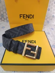 FENDI マンマ レザーベルト 87cm±5 美品 箱付 213 FENDI（ベルト）のフリマアイテム一覧
