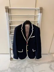 トム・ブラウン×ニーマン・マーカス トリプルコラボジャケット