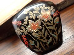 本べっ甲　リフォーム帯留め　蒔絵螺鈿　花紋様のサムネイル