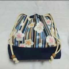 ハンドメイド、桜、ストラップ柄の巾着袋、巾着カバン、紺色 ファッション小物 - 和装・和小物・新品、未使用