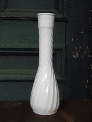 古着　ビンテージ　花瓶　レトロ　ガラス　フラワーベース　ファイヤーキング Amazon.co.jp: 古着 ビンテージ 花瓶 レトロ ガラス フラワー