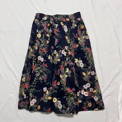 【大人可愛いフラワー柄スカート✨】アーバンリサーチドアーズ＊URBAN RESEARCH DOORS＊大人花柄ロひざ丈スカート＊ネイビー×花柄＊フリーサイズ＊春夏スカート✨