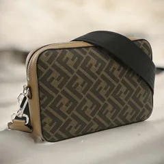 FENDI 8M0354-88R-F07MQ フェンディ ショルダーバッグ 楽天市場】FENDI フェンディ Clutches Shoulder Bag クラッチ