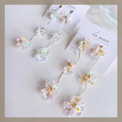 《304ステンレス 24KGP 本金メッキ》 小花 オーロラ クリア フラワー キラキラ ピアス パール メタル ビーズ ゴールド シルバー ワイヤー ロング 軽い お花 ブライダル ウェディング ハンドメイドピアス アレルギー対応 《イヤリング変更可能》