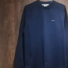 NIKE ナイキ　ワンポイント刺しゅう　ロングTシャツ　サイズＳ