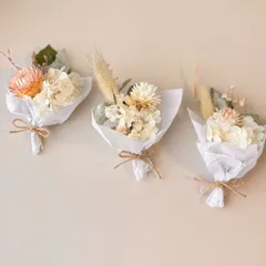 くすみカラーのドライフラワー３個セット＊ホワイト＊ミニブーケ・ミニスワッグ＊小さな手のひらサイズ＊プレゼント＊プチギフ＊卒業＊