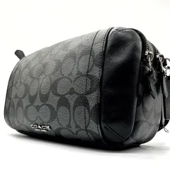 極美品<!-利用不可文字-!>COACH ボディバッグ ショルダーバッグ 肩掛け　斜め掛け チャーム付き シグネチャー レザー　革　本革　牛革　カーフ　pvc 男女兼用　ユニセックス　メンズ　レディース ペットボトル　収納可能 型番　F38749