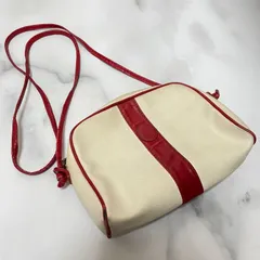 未使用級✨希少 TRUSSARDI ショルダーバッグ 本革 イタリア製 ベージュ 未使用級✨希少 TRUSSARDI ショルダーバッグ 本革 イタリア製