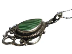 アジアン雑貨　天然石シルバーネックレス　マラカイト・プチネックレス