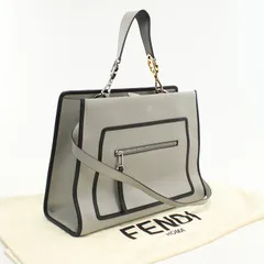 Fendi ラナウェイ ショルダーハンドバッグ ホワイトブラックラージ