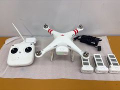早い者勝ち🌟1点しかございません❗DJI PHANTOM 2 Vision+ PV331 ドローン バッテリー3個 RC900 ドローン リモコン  ※ジャンク品※