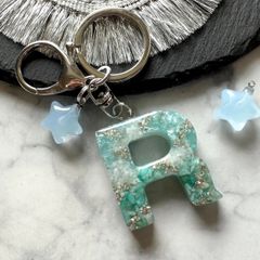 amazonite×glas stone レジンイニシャルキーホルダー　R